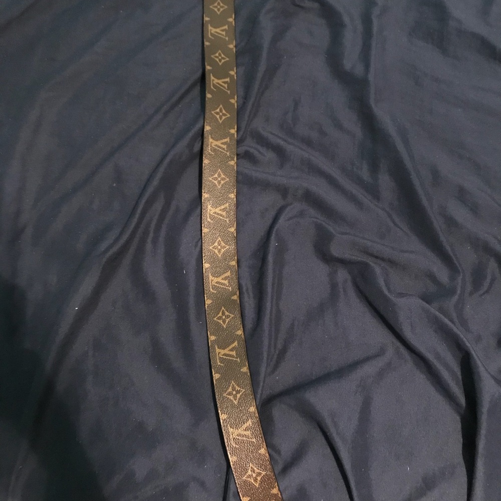 Authentic Louis Vuitton belt - Picture 2 of 8